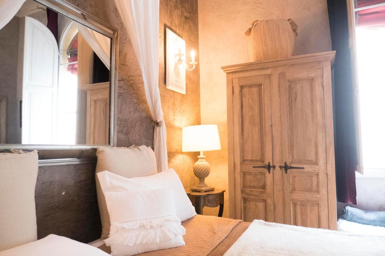 Les Chambres De Amelie B&B Bologna Bagian luar foto