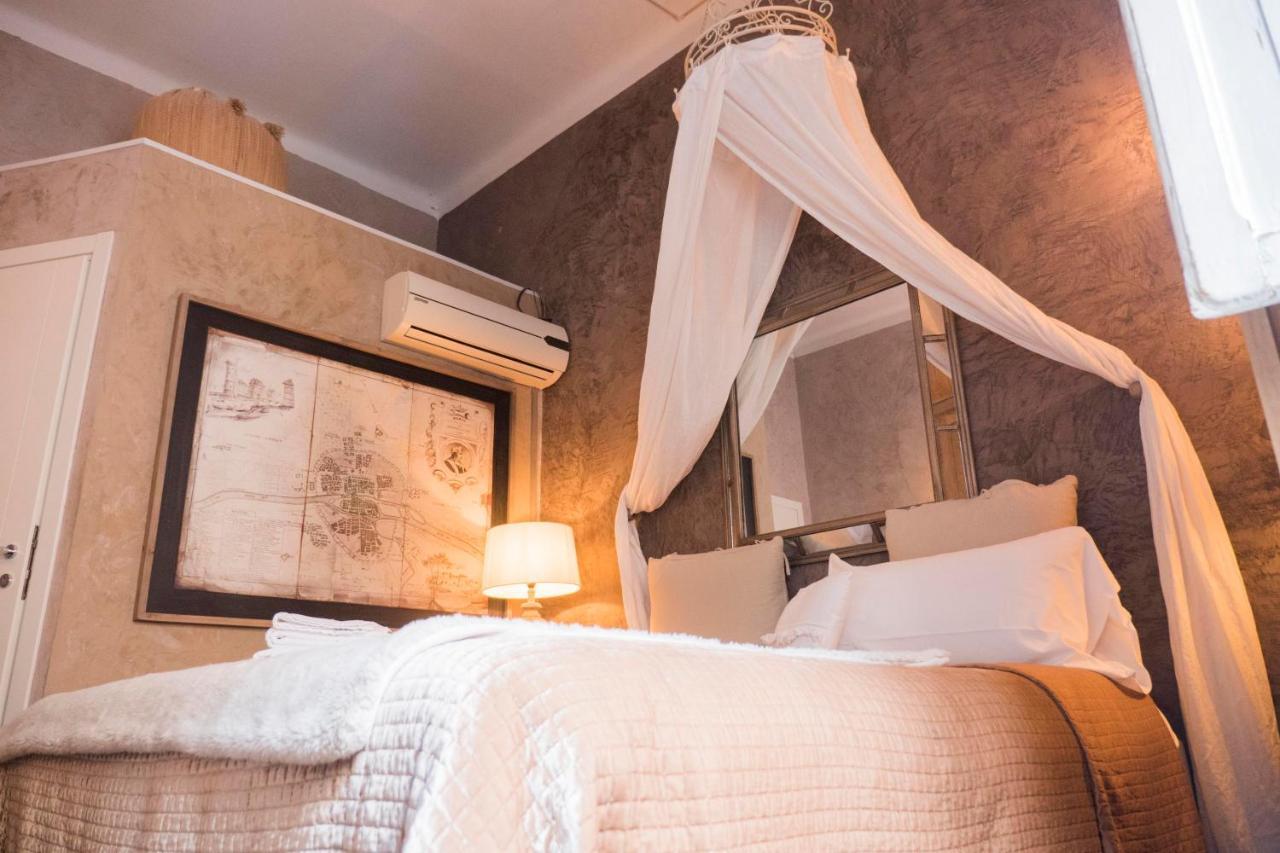 Les Chambres De Amelie B&B Bologna Bagian luar foto